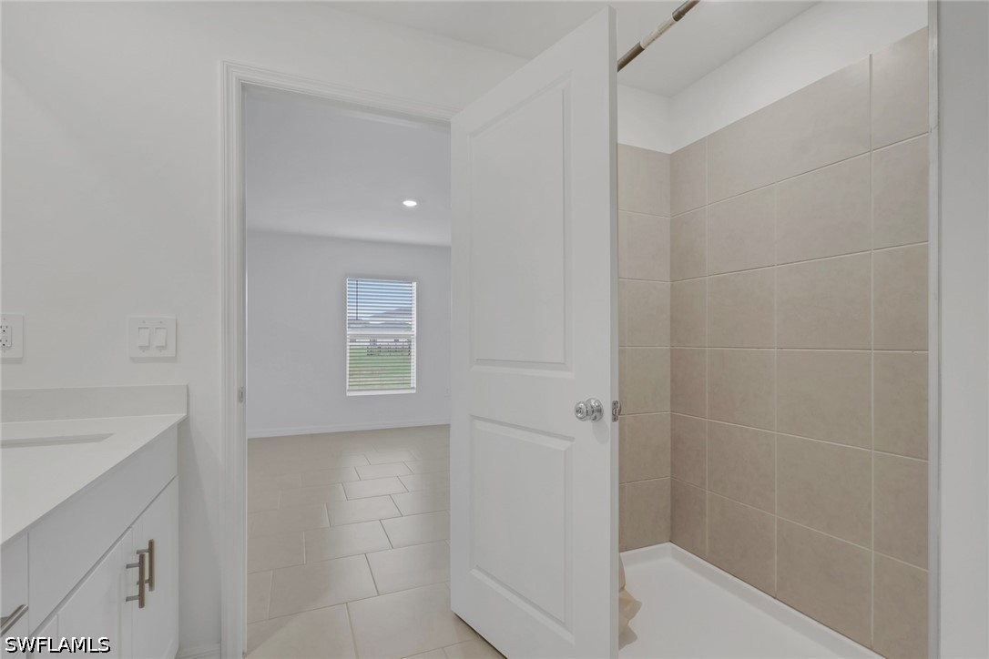 226030764 Property Photo 19
