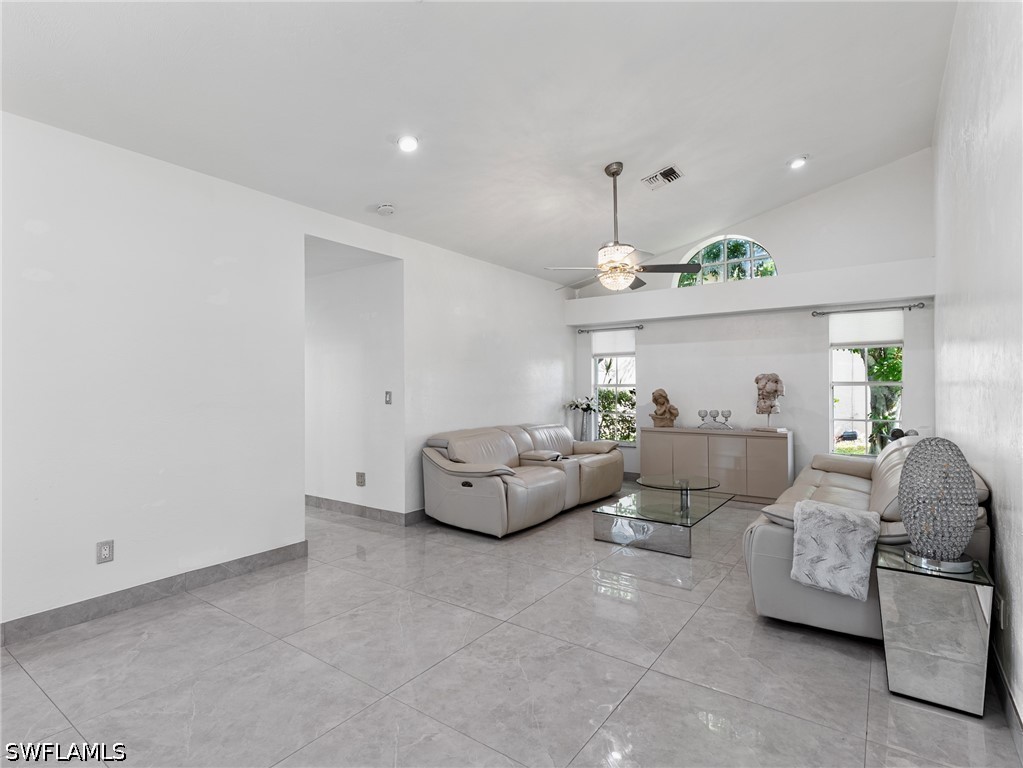 22690 Island Lakes Dr Property Photo 7