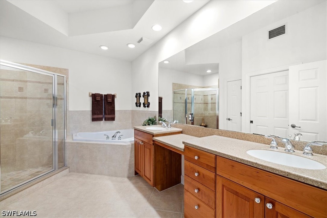 8051 Players Cove Dr 102 Property Photo 24