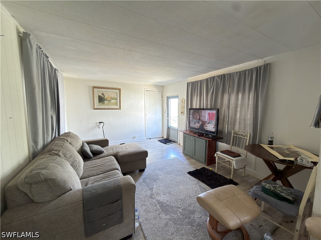 109 Enchanting Blvd Property Photo 4