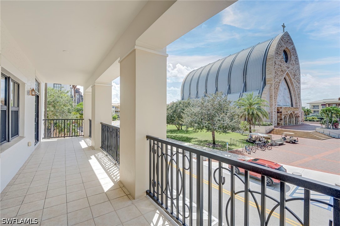 5060 Annunciation Cir 6204 Property Photo 1