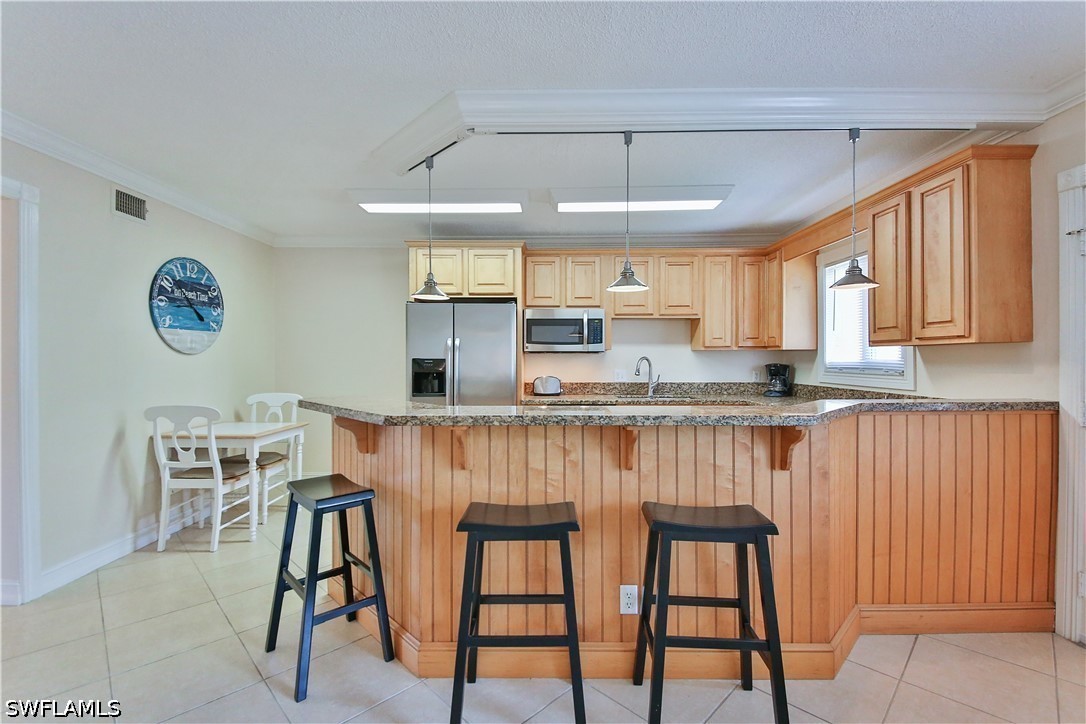 1100 Gulf Shore Blvd N 207 Property Photo 10