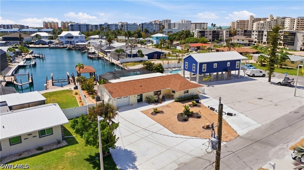 120 Albatross St Property Photo 45