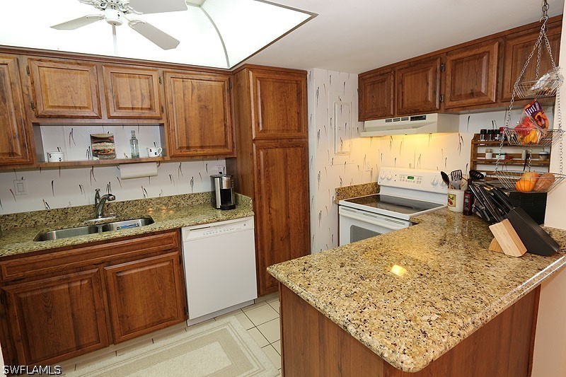 3443 Gulf Shore Blvd N 804 Property Photo 7
