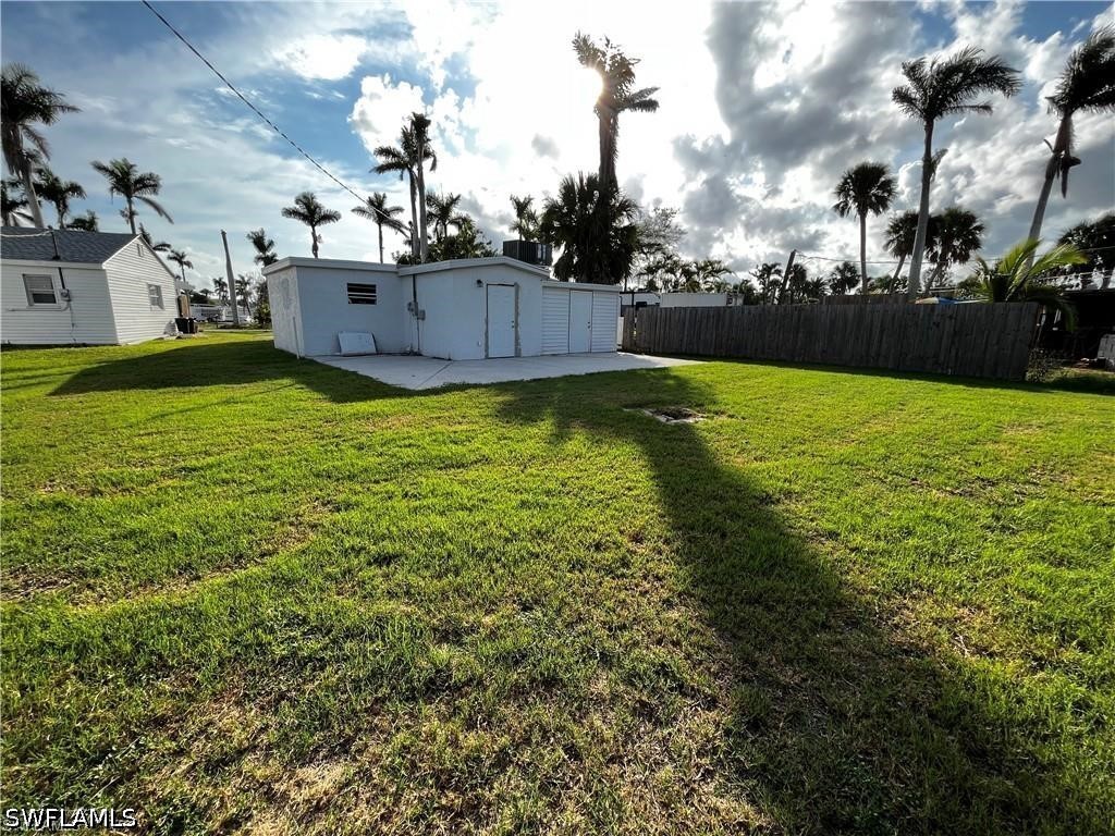 16945 Windcrest Dr Property Photo 5