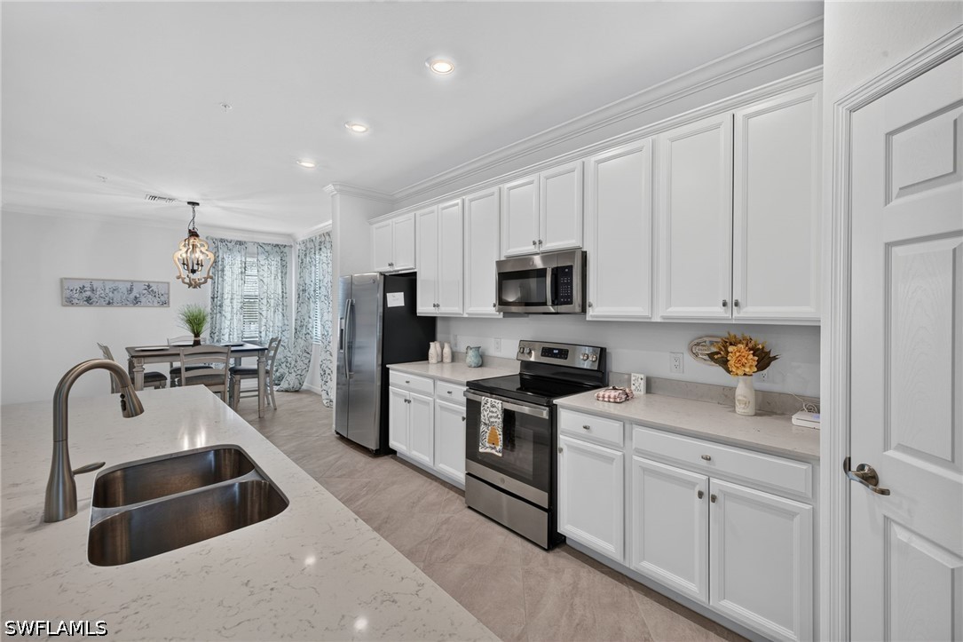 12015 Hawthorn Lake Dr 201 Property Photo 8