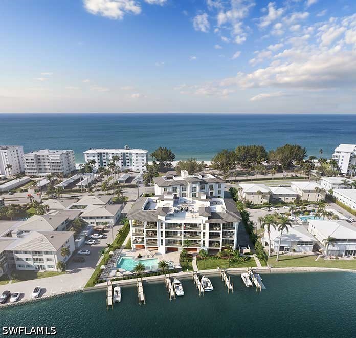 2020 GULF SHORE BLVD N PH-402W Property Photo 1