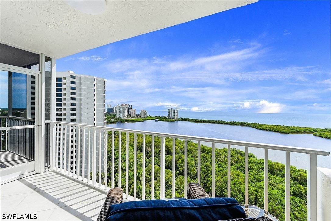 5550 Heron Point Dr 1702 Property Photo 18
