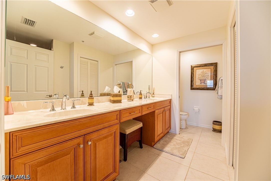 7401 Bella Lago Dr 522 Property Photo 11