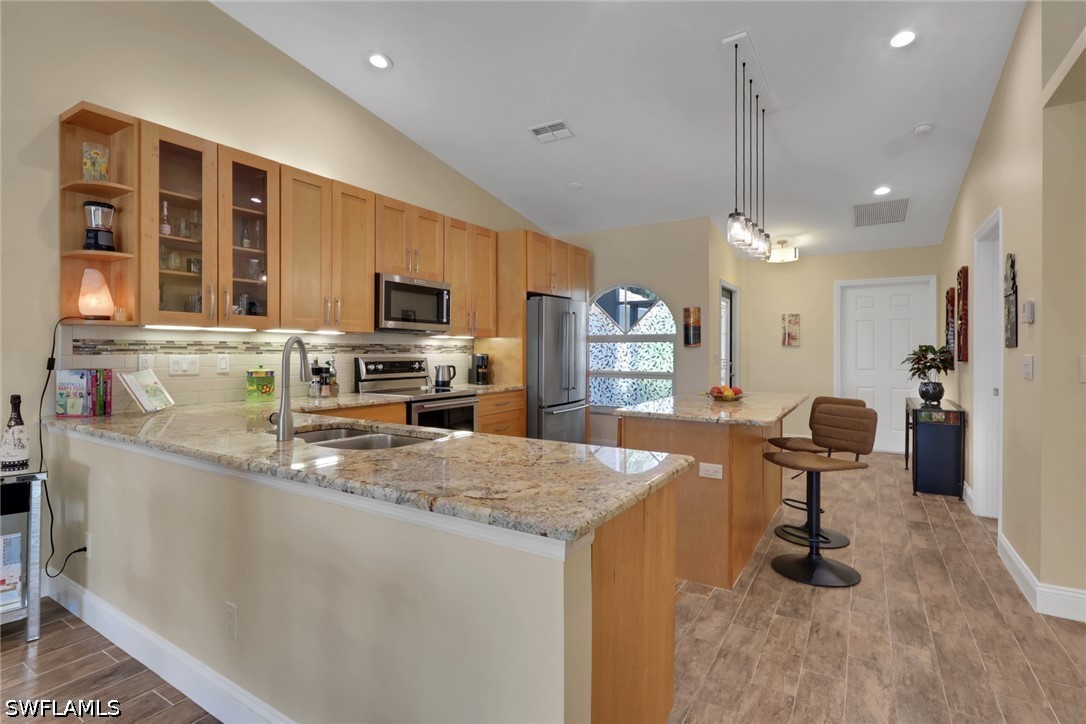 2266 Stacil Cir Property Photo 4