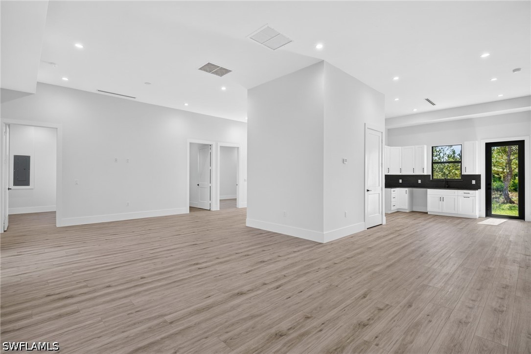 4164 Everglades Blvd N Property Photo 5