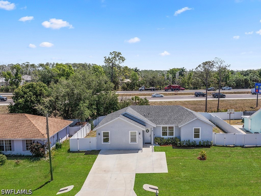 27257 Pinecrest LN