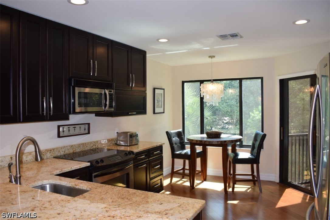 27105 Oakwood Lake Dr Property Photo 18