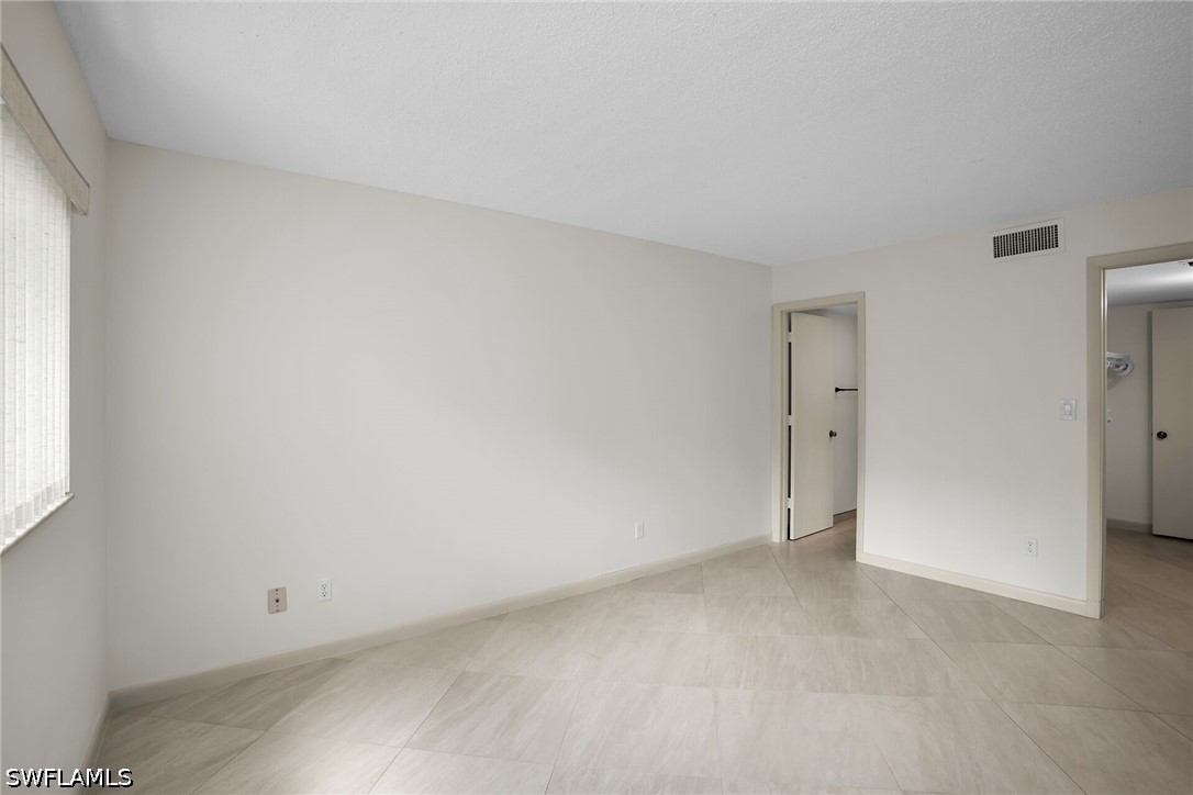 5773 Gage Ln 104b Property Photo 13