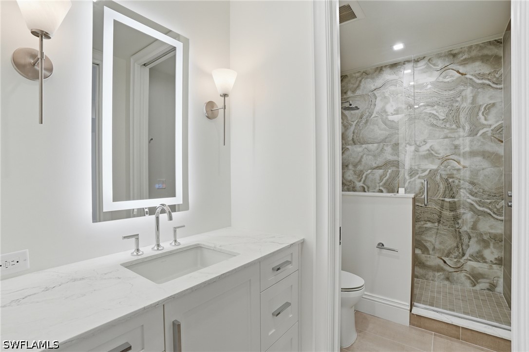 6230 Estero Blvd 402 Property Photo 29