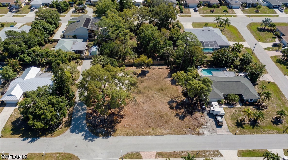 27654 Imperial River Rd Property Photo 2