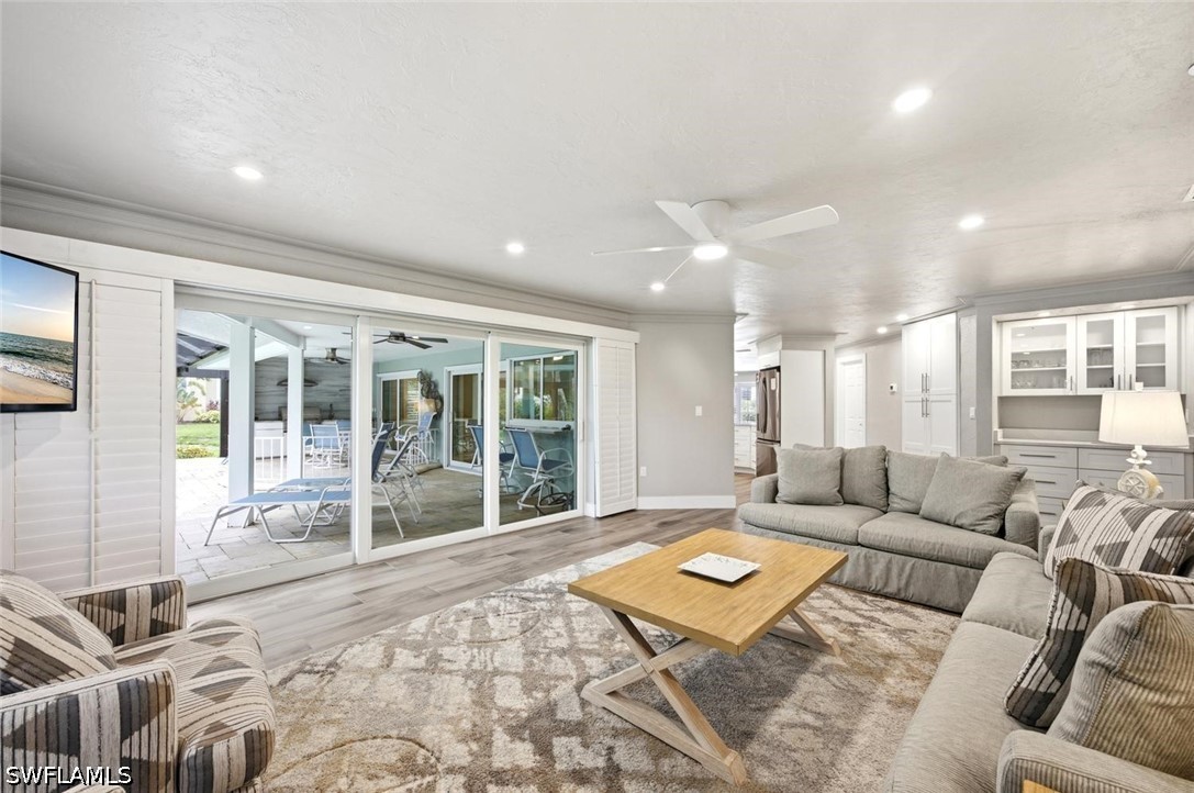 1270 Par View Dr Property Photo 13