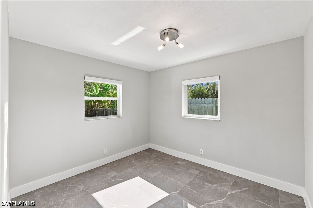 47 River Ct Property Photo 15