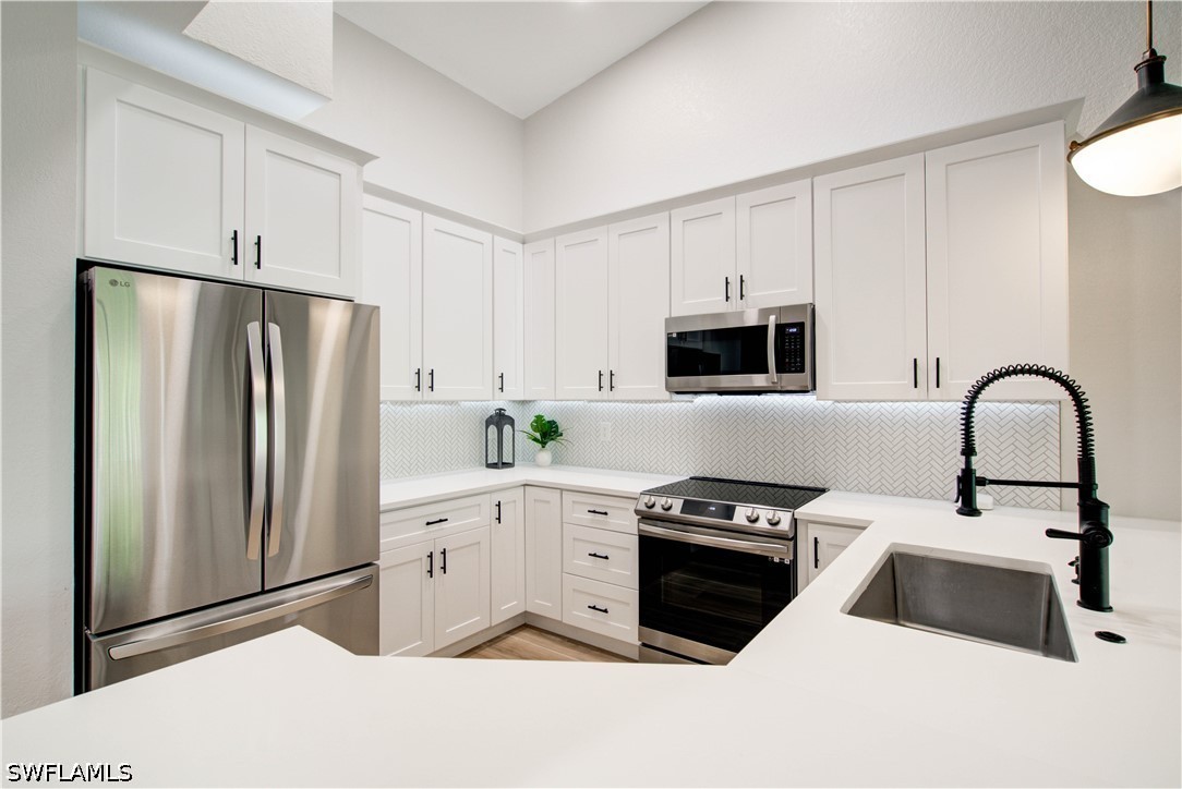7741 Pebble Creek Cir 302 Property Photo 10