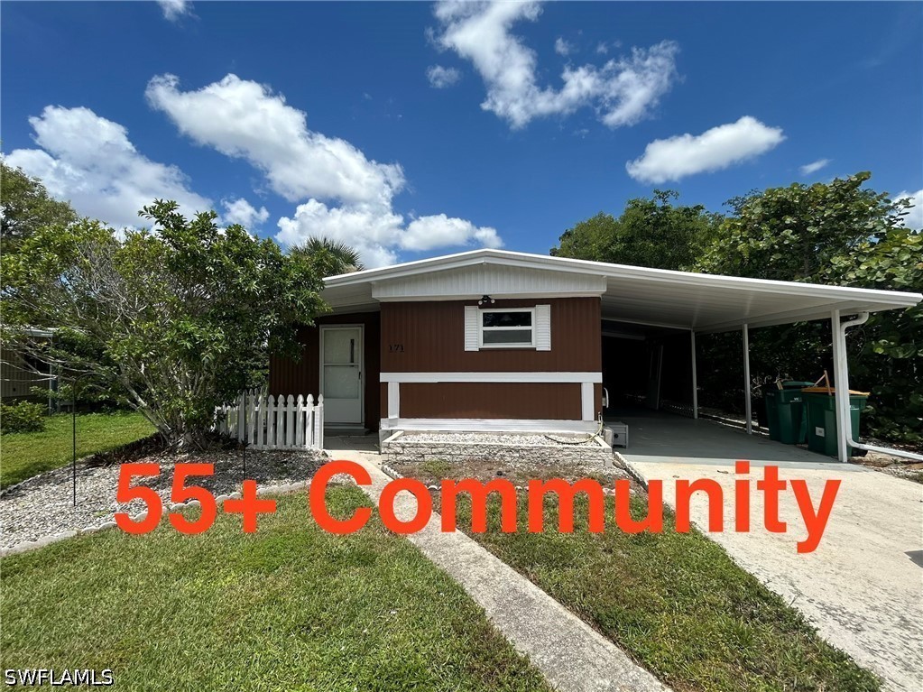 171 Grassy Key Ln Property Photo 1