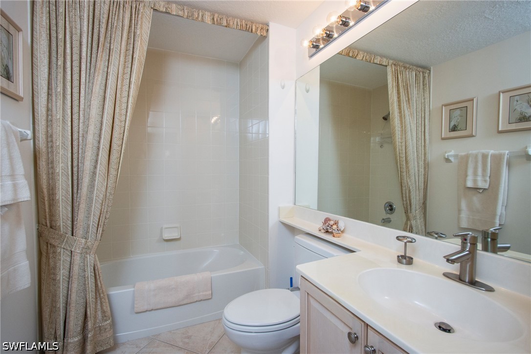 7655 Pebble Creek Cir 201 Property Photo 9