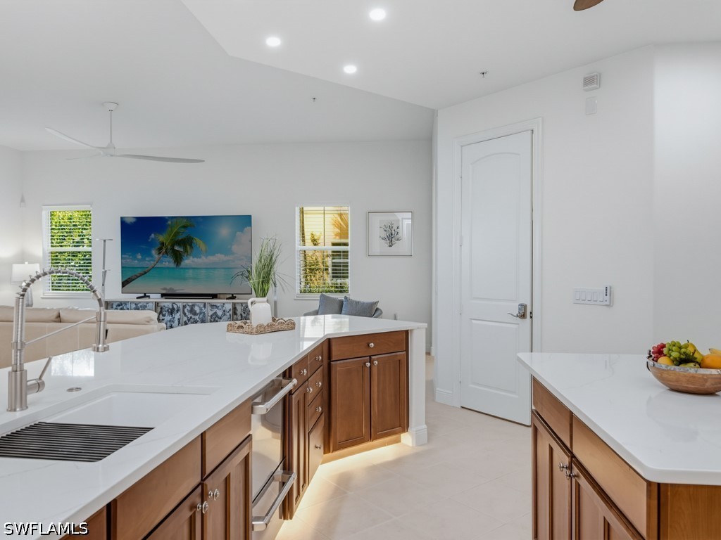 226031608 Property Photo 12