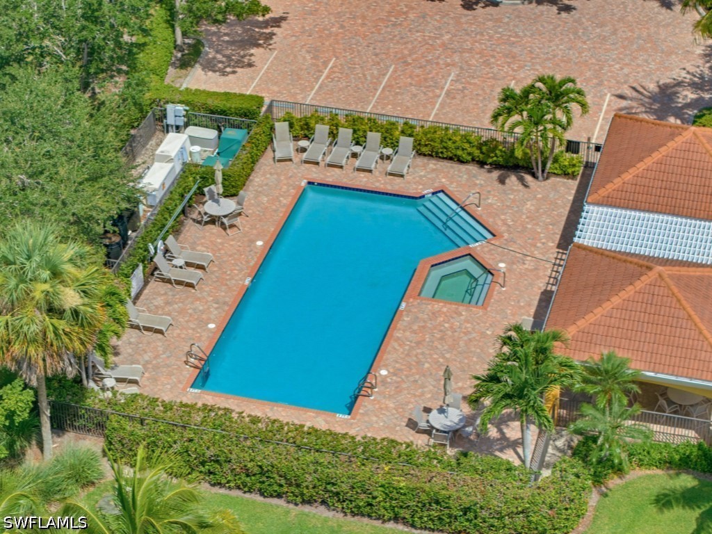 226031608 Property Photo 27