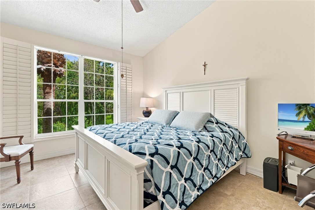 73 Silver Oaks Cir 10201 Property Photo 8