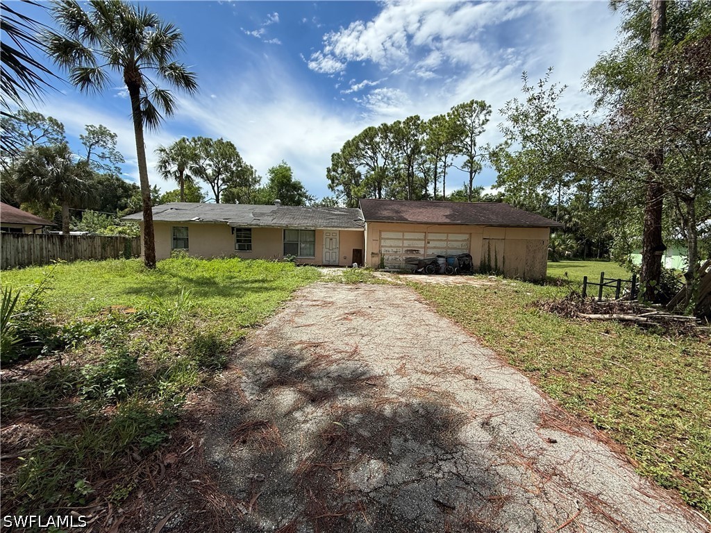 28051 Oak Ln Property Photo 1