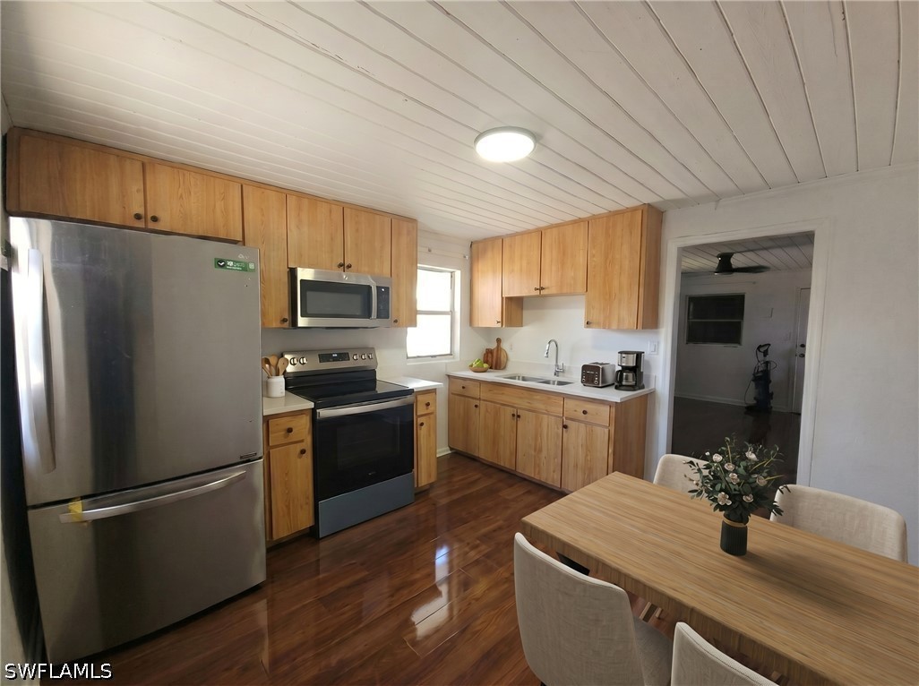 2657 Lafayette St Property Photo 2