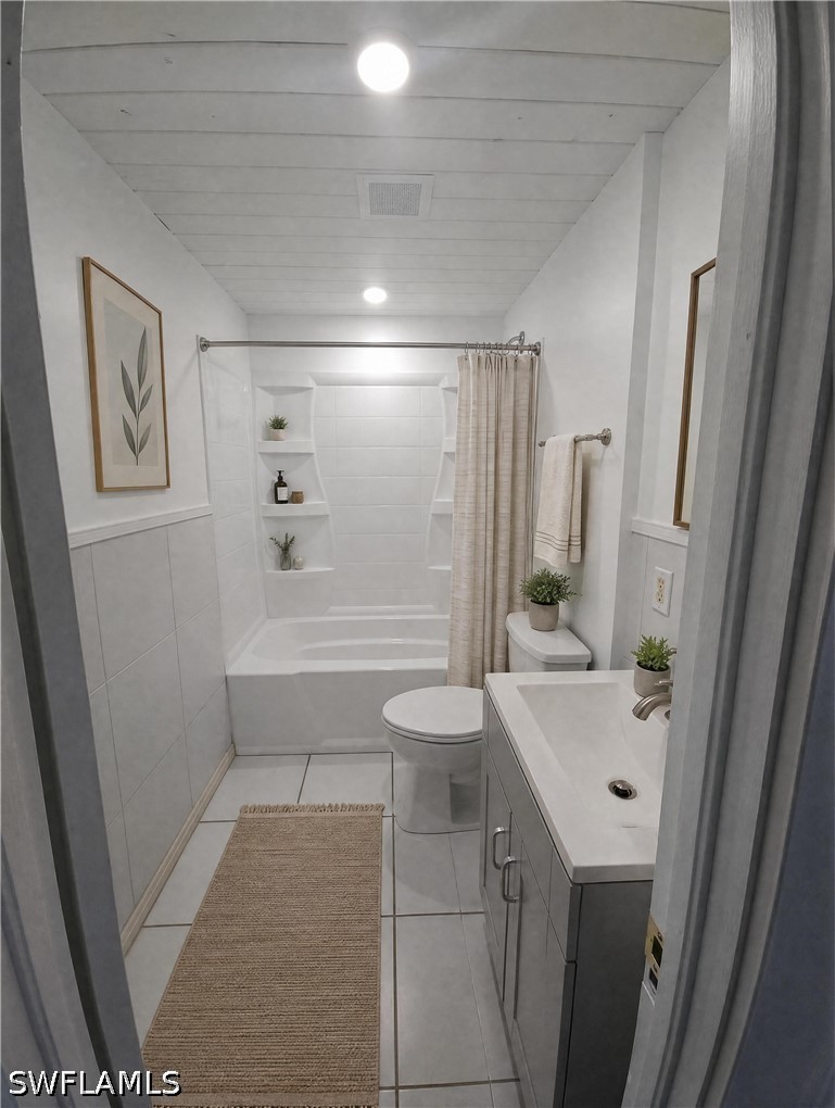 2657 Lafayette St Property Photo 4