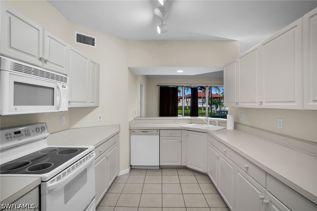 226032063 Property Photo 12