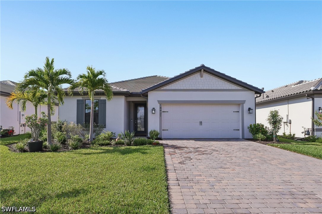18421 Ridgeline Dr Property Photo 2