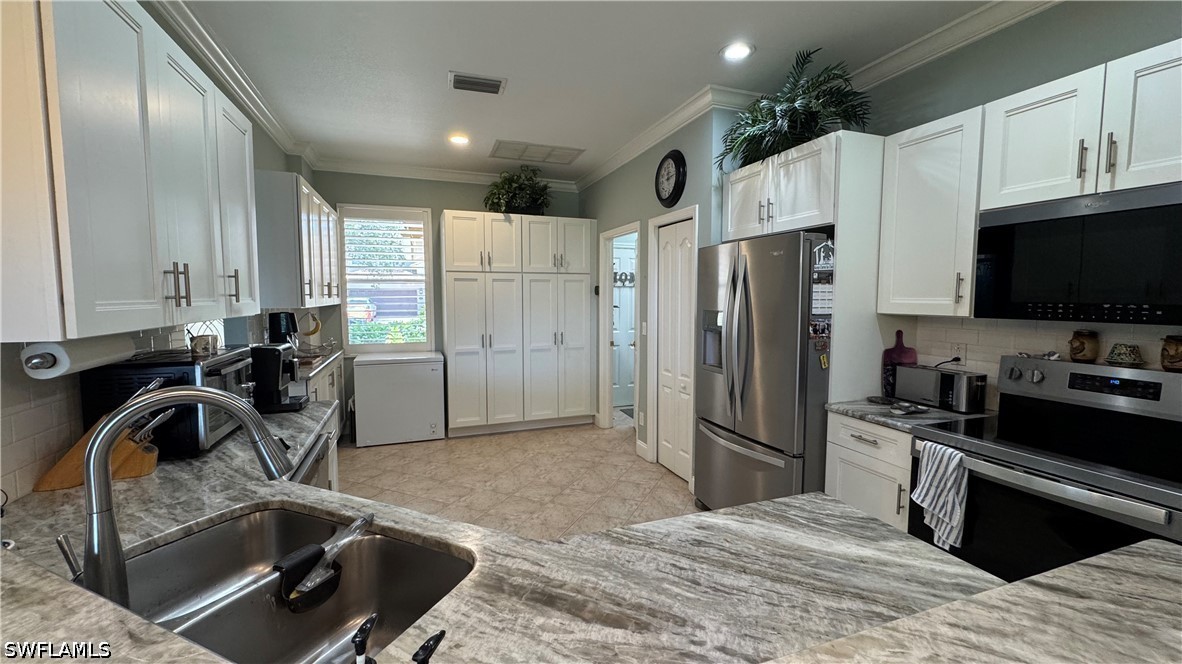 13672 Troia Dr Property Photo 4