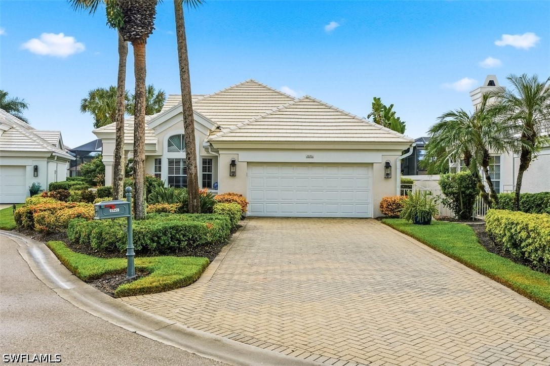 15259 Devon Green Ln Property Photo 1