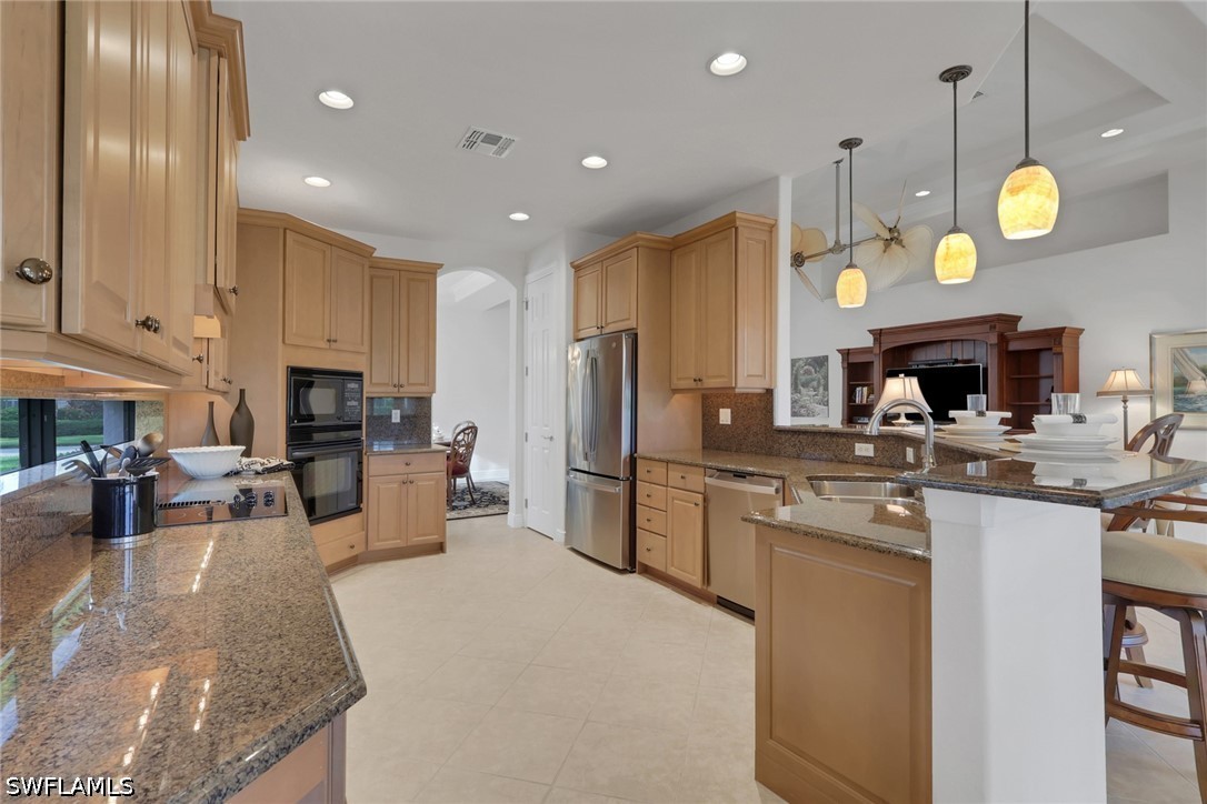 226032303 Property Photo 13