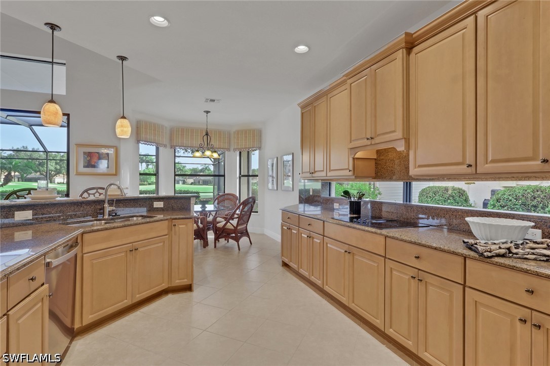 226032303 Property Photo 14
