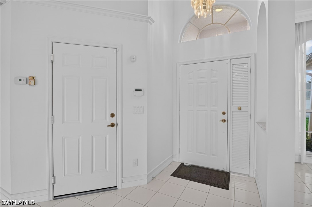 2126 E Crown Pt Property Photo 5