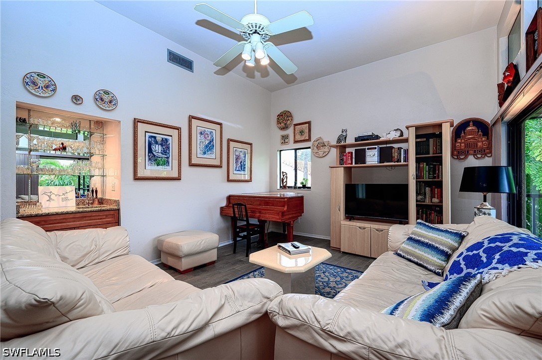 559 Beachwalk Cir U-204 Property Photo 6