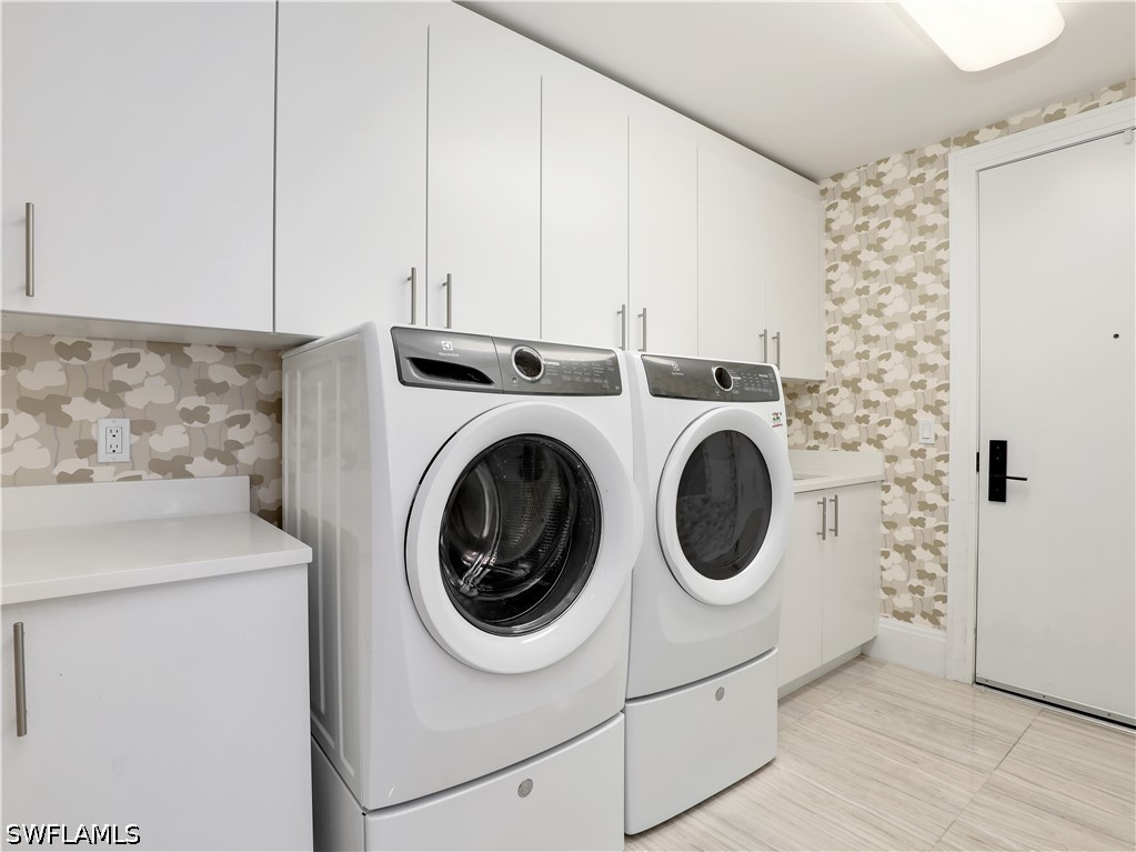 13665 Vanderbilt Dr 301 Property Photo 15