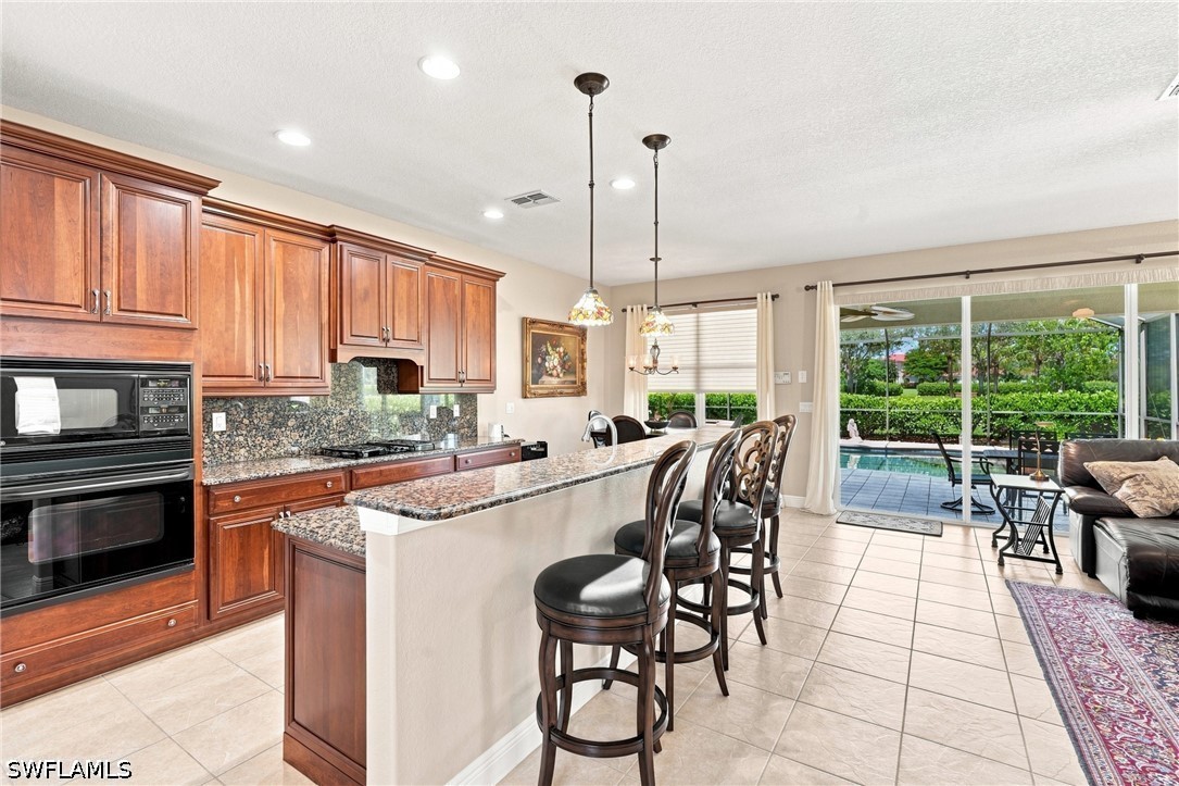 19600 Maddelena Cir Property Photo 11