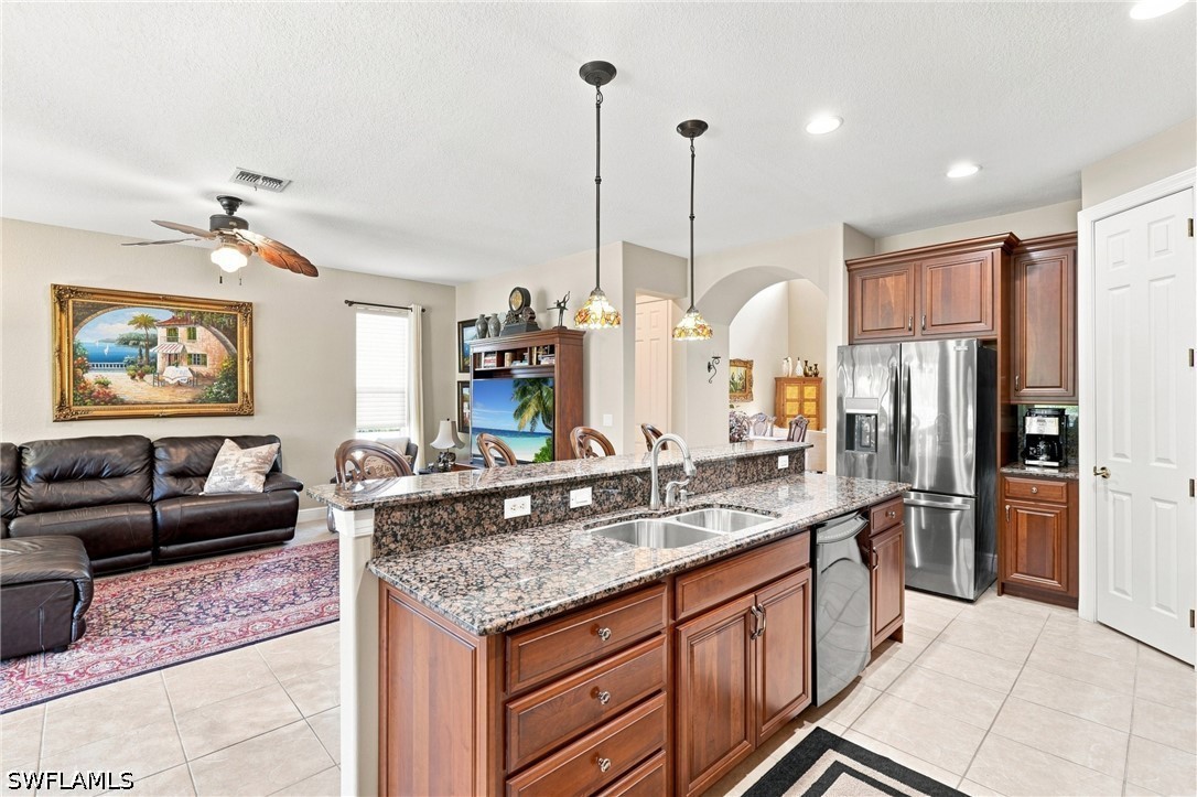 19600 Maddelena Cir Property Photo 12