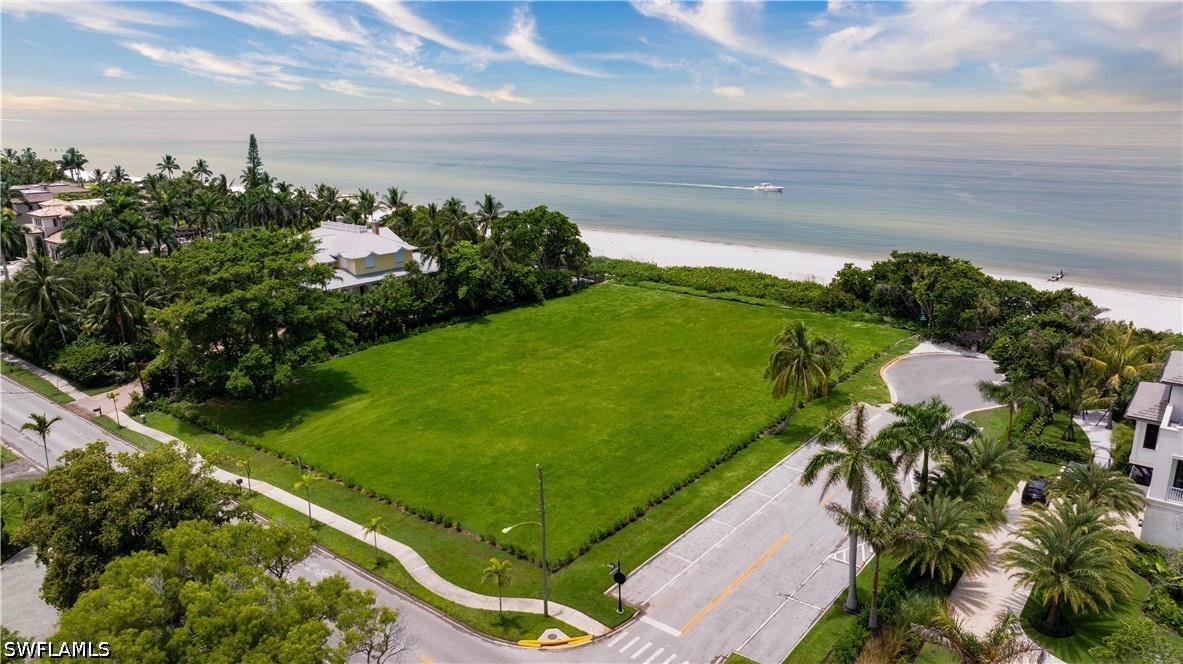 275 Gulf Shore Blvd N Property Photo 1
