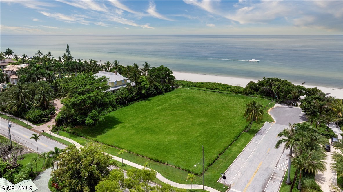 275 Gulf Shore Blvd N Property Photo 2
