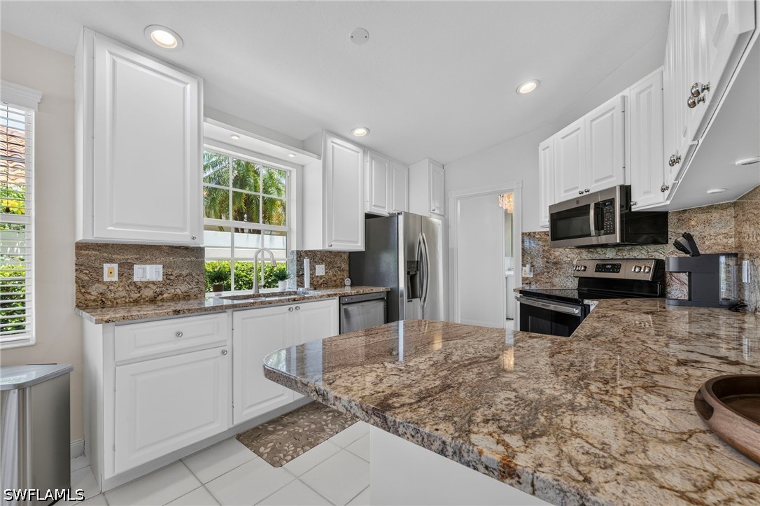 4079 Los Altos Ct E Property Photo 7