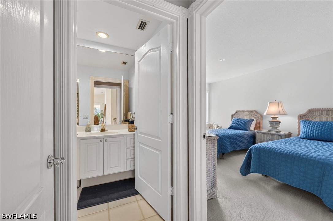 4079 Los Altos Ct E Property Photo 9