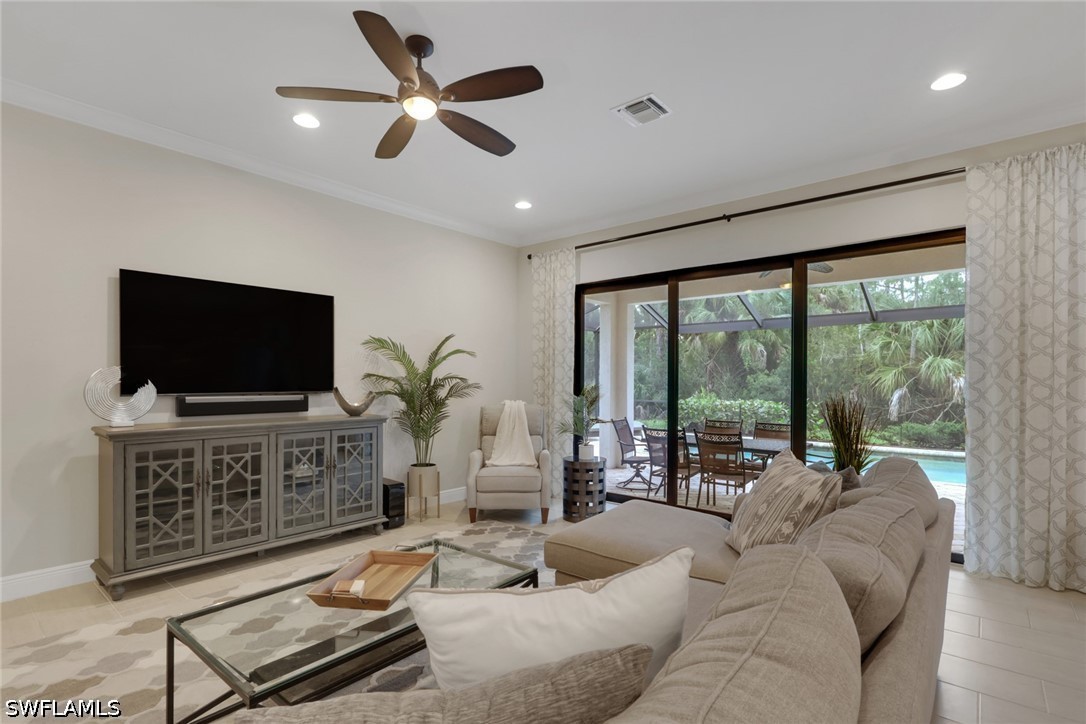 4456 Tamarind Way Property Photo 4