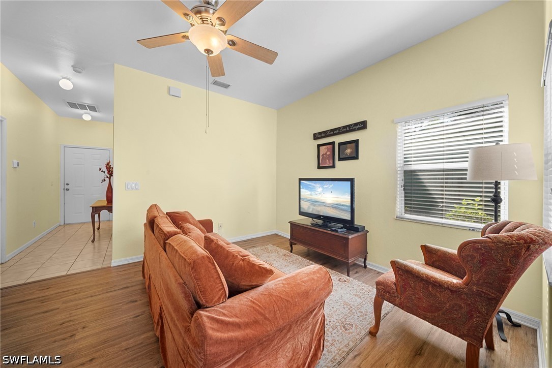 10720 San Tropez Cir Property Photo 13