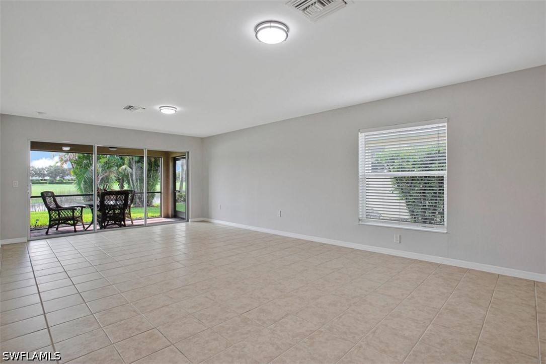 5784 Declaration Ct Property Photo 33