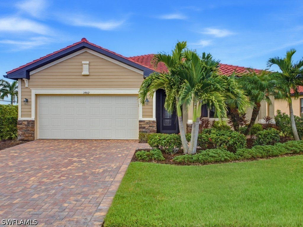 1482 Santiago Cir Property Photo 48